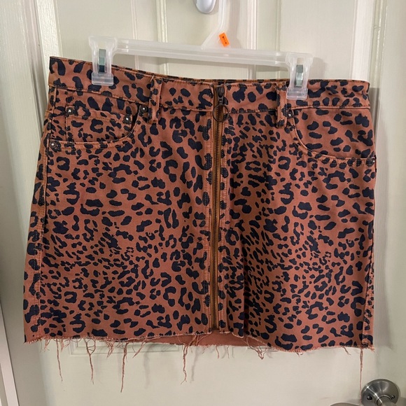 Free People Leopard Print Mini Skirt, Size 31 - Picture 1 of 3
